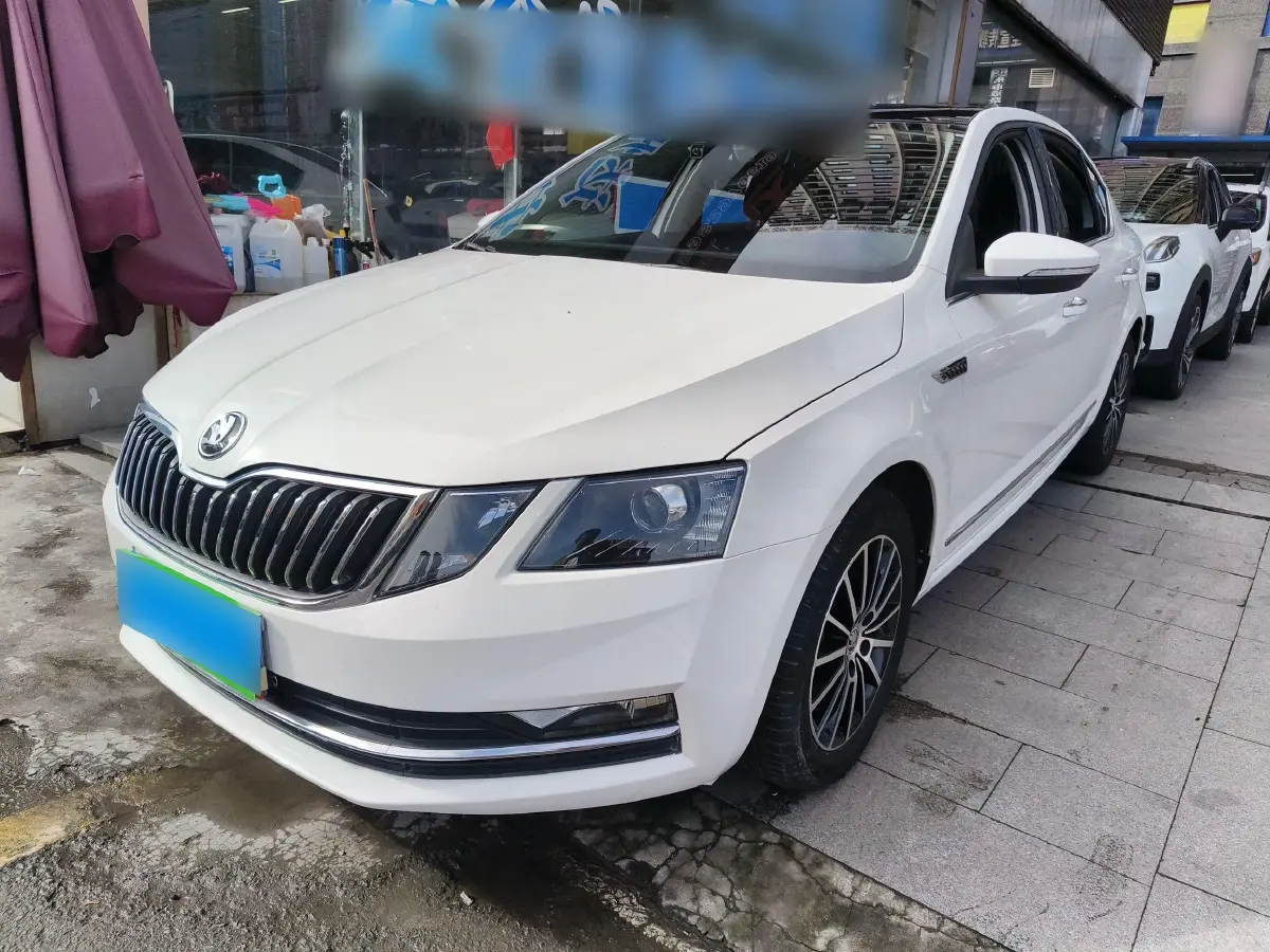 2019 Skoda Octavia 1.5L 113HP L4 6AT
