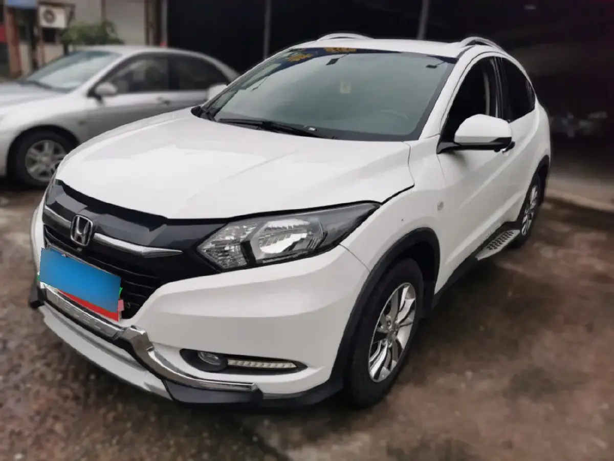 2015 Honda Vezel 1.8L 136HP L4 CVT