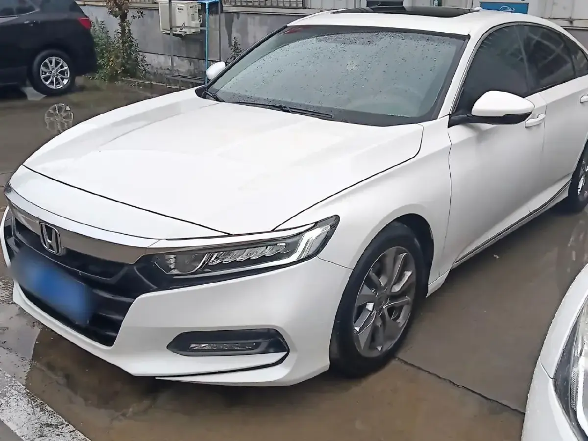 2018 Honda Accord 1.5T 194HP L4 CVT