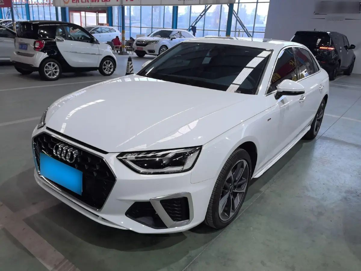 2024 Audi A4L 2.0T 190HP L4 7DCT