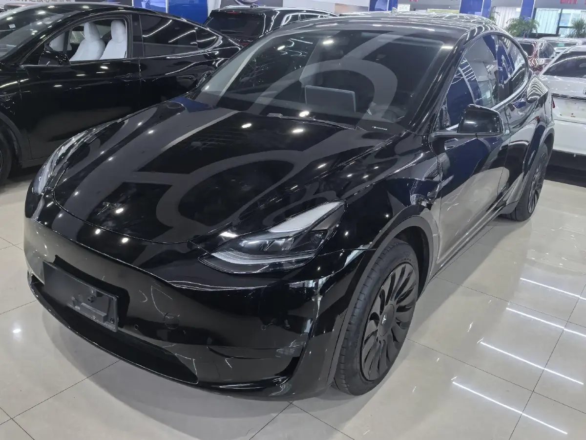 2023 Tesla Model Y BEV 60KWH