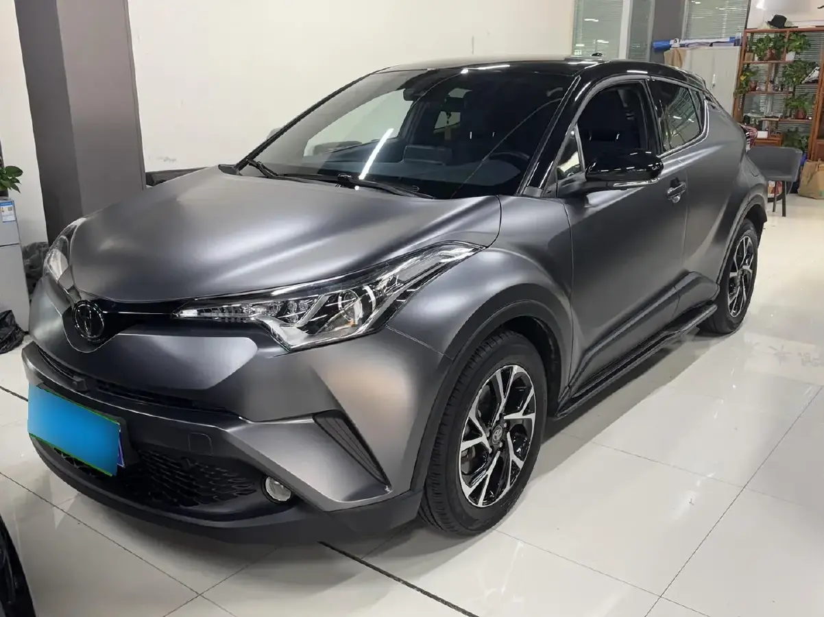 2018 Toyota C-HR 2.0L 171HP L4 CVT