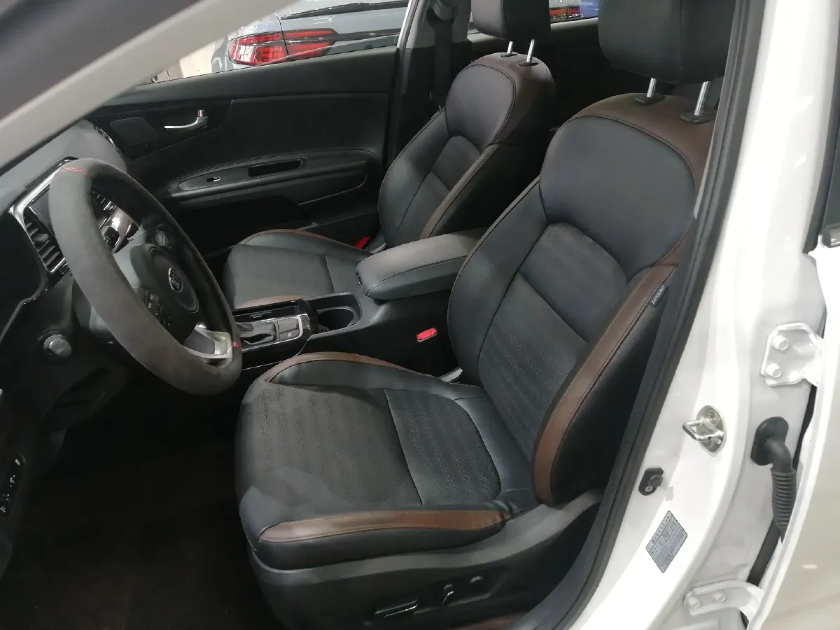 2017 Kia Cachet 1.8L 143HP L4 6AT,autocango,china used car exporter,china ev exporter,chinese used car exporter,chinese used ev exporter