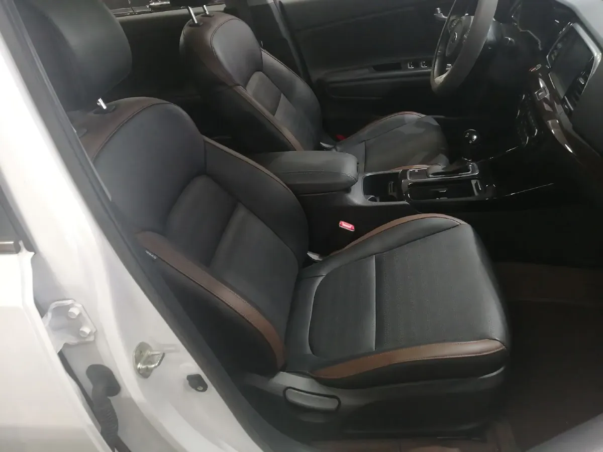 2017 Kia Cachet 1.8L 143HP L4 6AT,autocango,china used car exporter,china ev exporter,chinese used car exporter,chinese used ev exporter