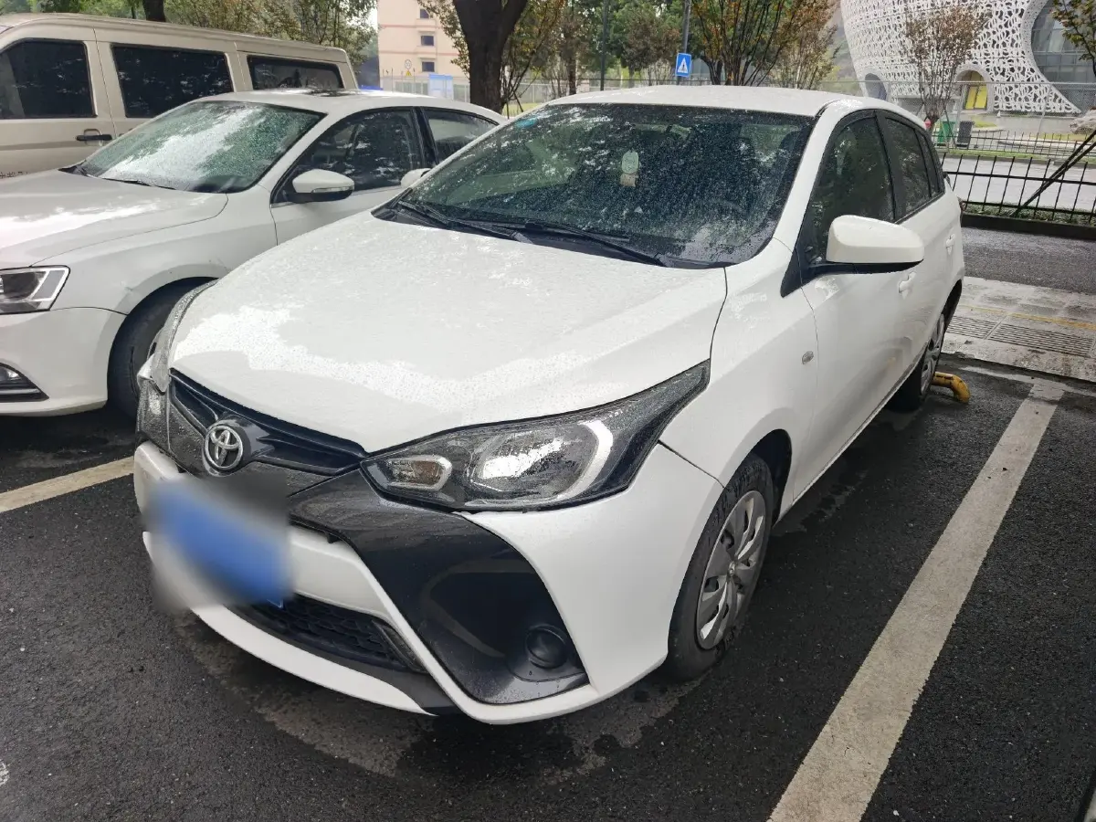 2016 Toyota Yaris L 1.5L 107HP L4 CVT