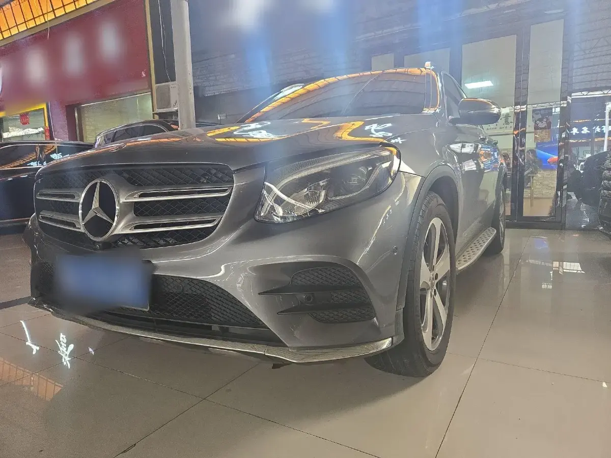 2017 Mercedes-Benz GLC Class 2.0T 211HP L4 9AT