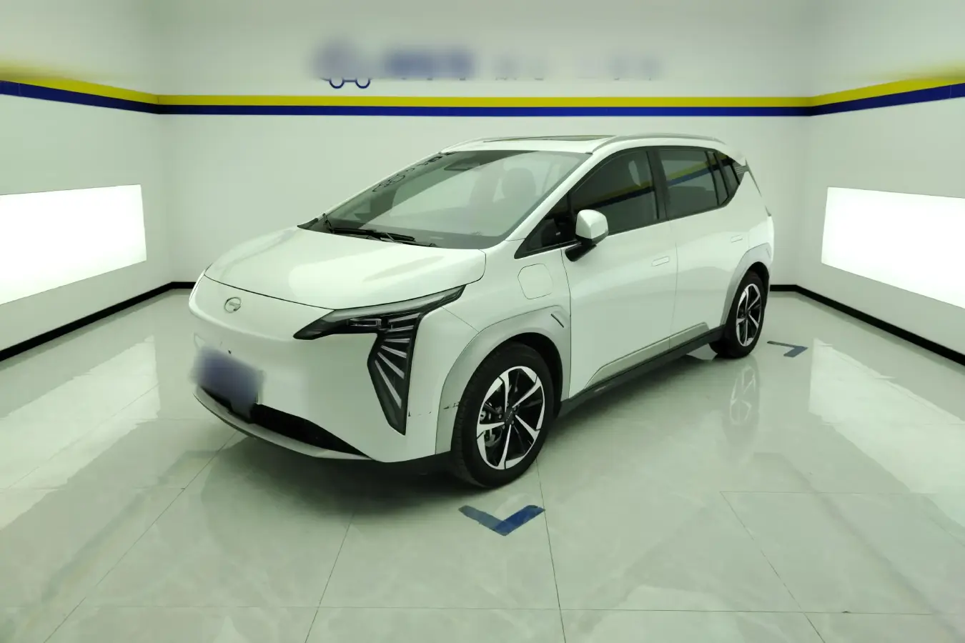 2023 Aion Y BEV 61.7KWH