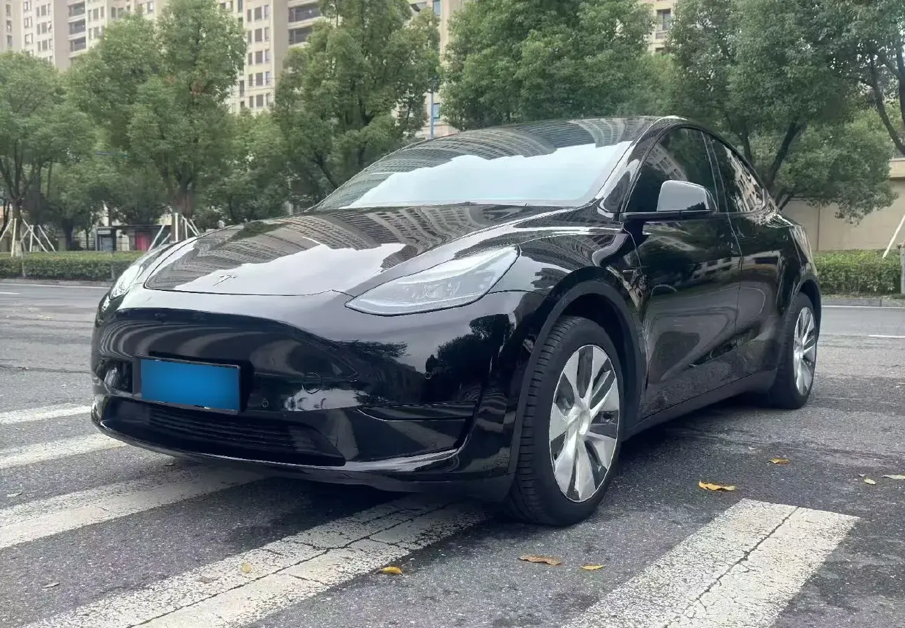 2022 Tesla Model Y BEV 60KWH