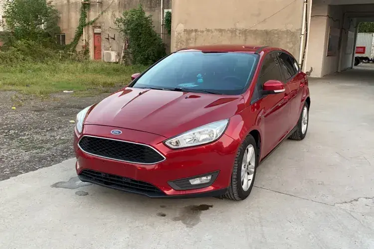 2012 Ford Focus 1.6L 125HP L4 6DCT