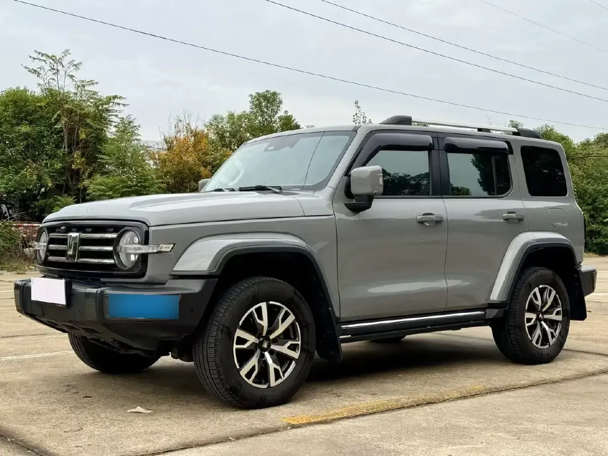 2023 Tank 300 2.0T 227HP L4 8AT