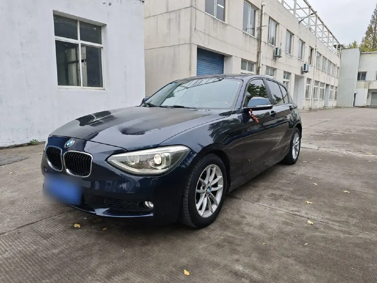 2013 BMW 1 Series 1.6T 170HP L4 8AT