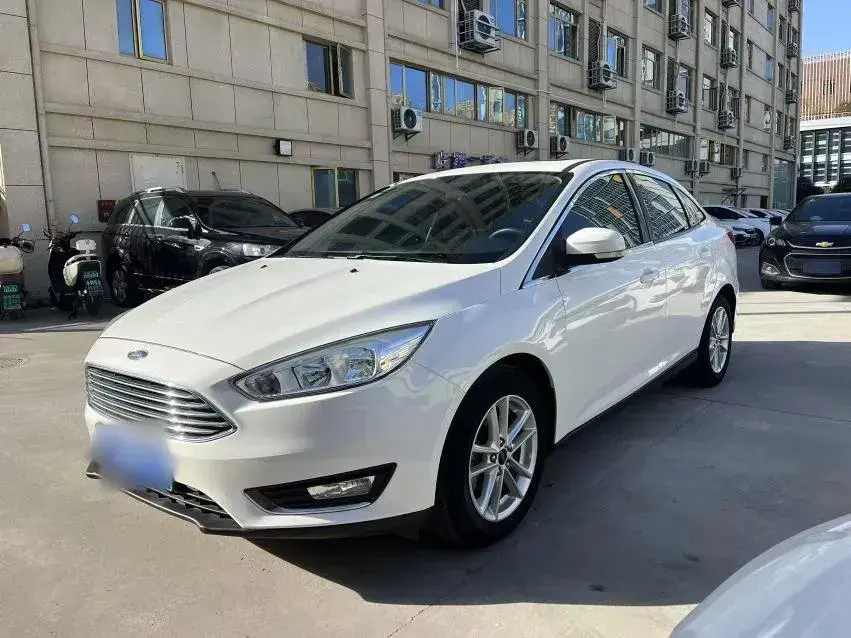 2017 Ford Focus 1.6L 125HP L4 6DCT