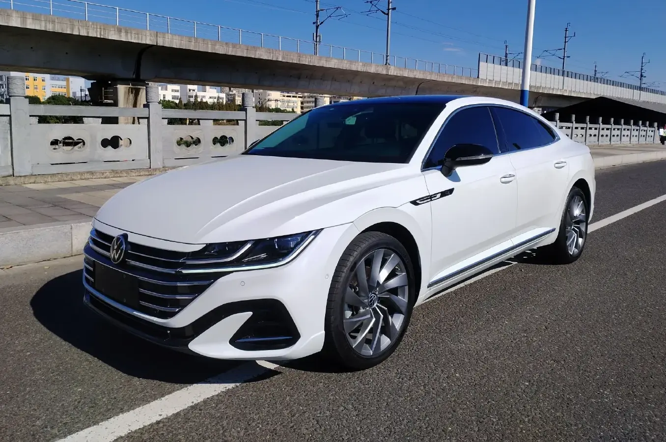 2021 Volkswagen CC 2.0T 220HP L4 7DCT