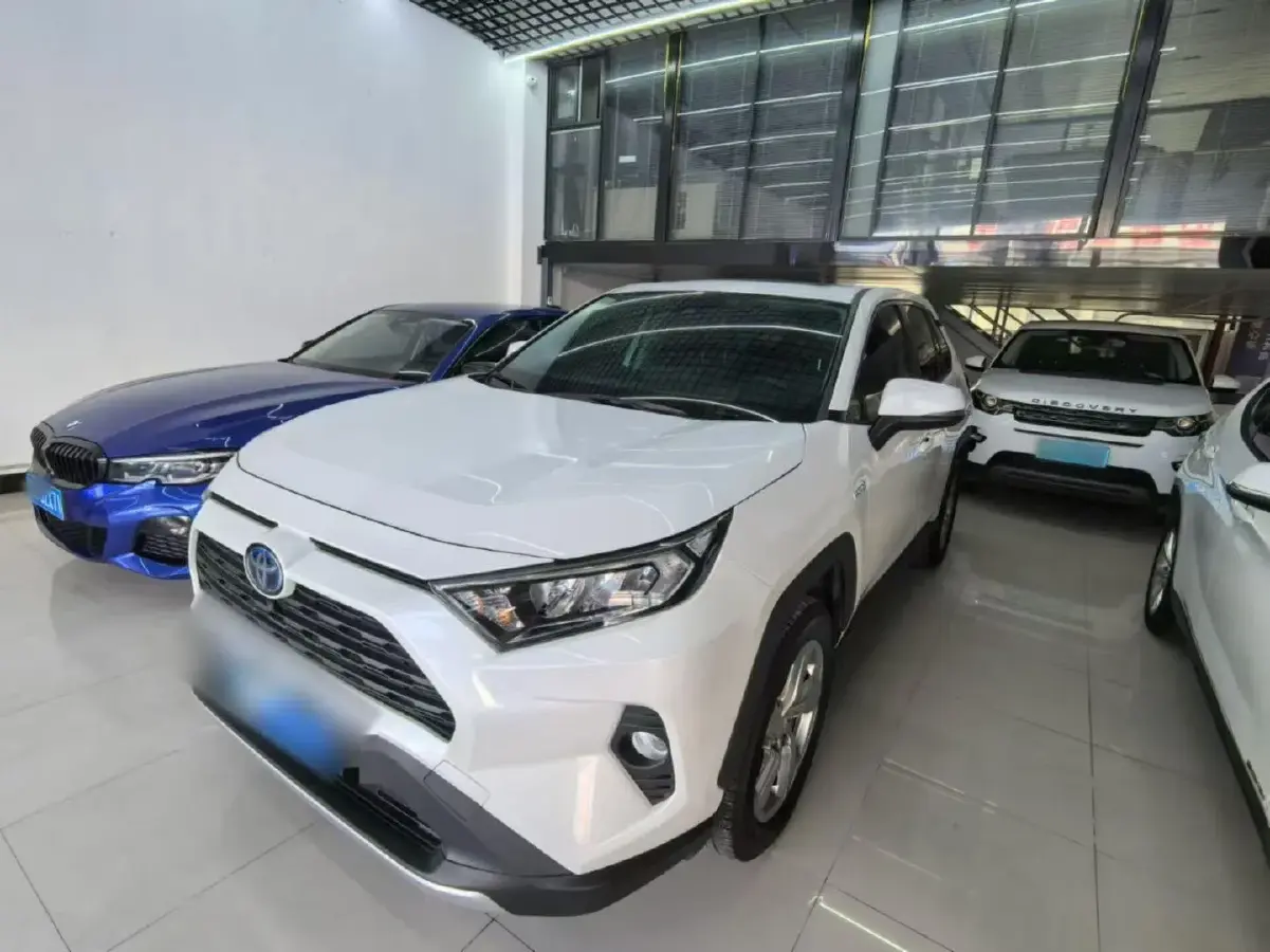 2022 Toyota RAV4 2.5L 178HP L4 E-CVT Hybrid