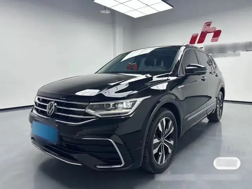 2022 Volkswagen Tiguan L 2.0T 186HP L4 7DCT