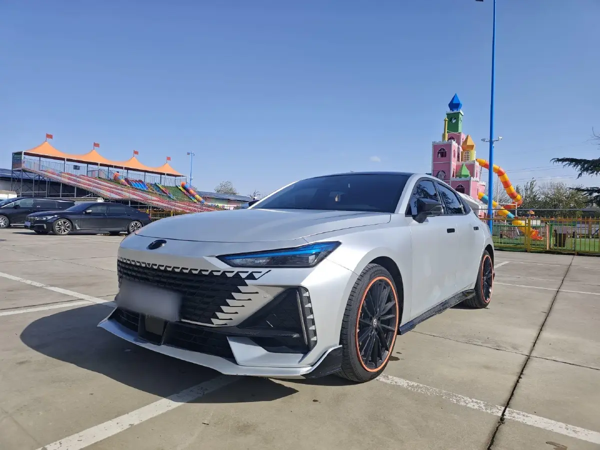 2022 ChangAn UNI-V 1.5T 188HP L4 7DCT