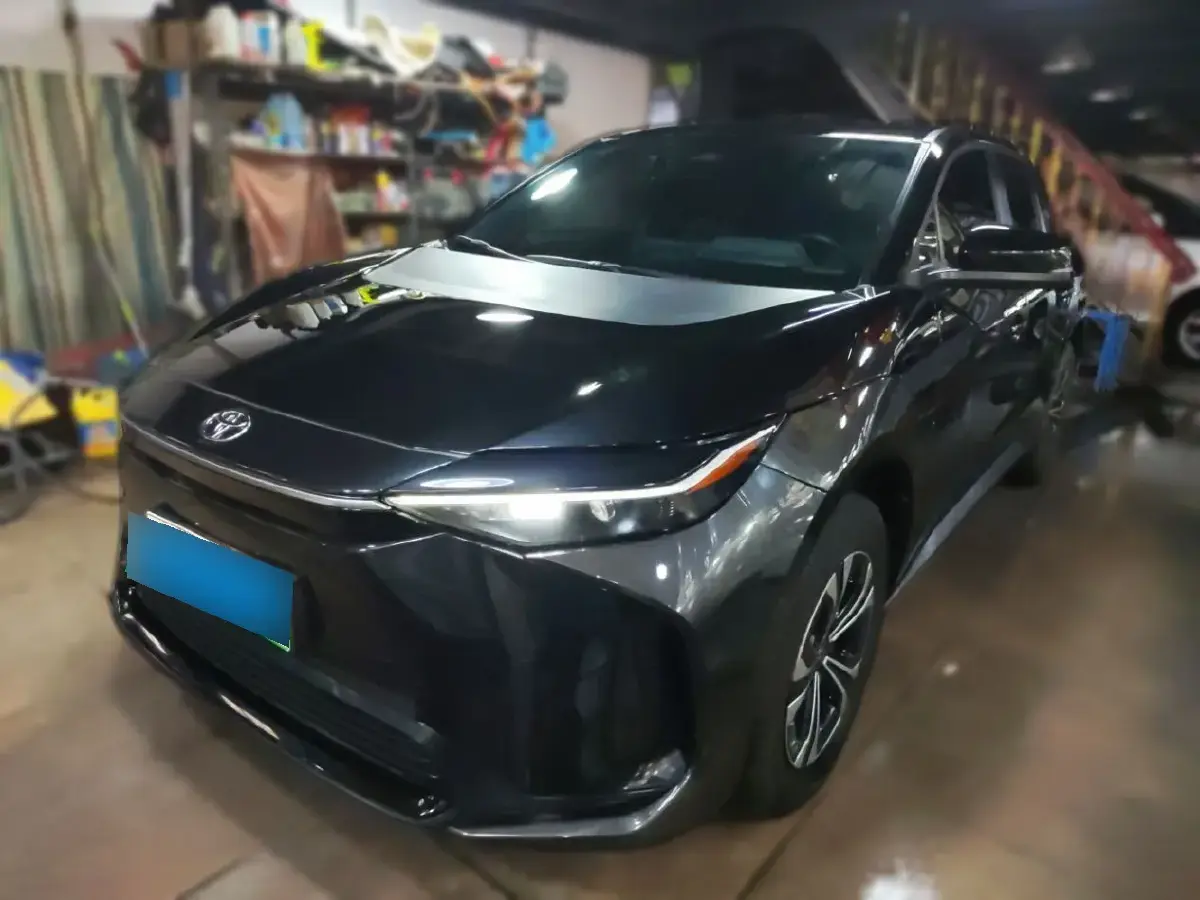 2022 Toyota bZ4X BEV 66.7KWH