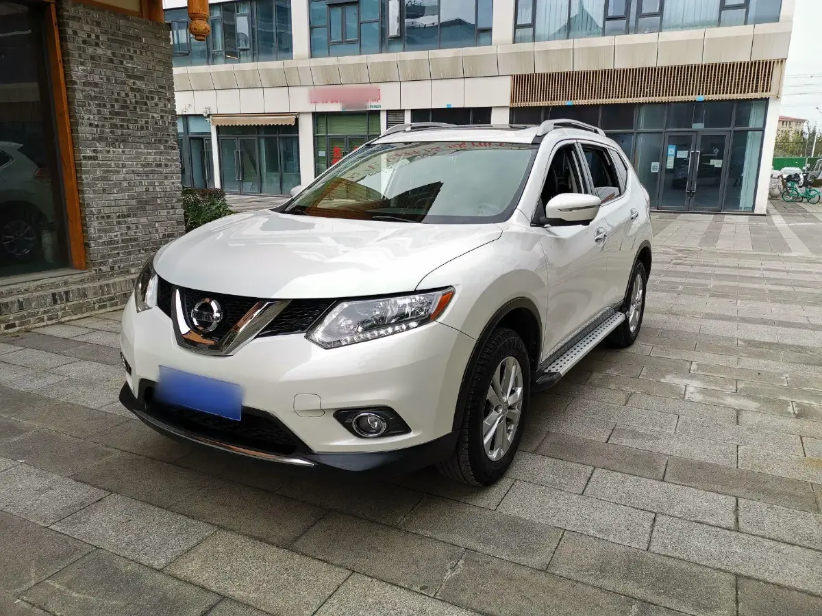 2014 Nissan X-Trail 2.0L 150HP L4 CVT