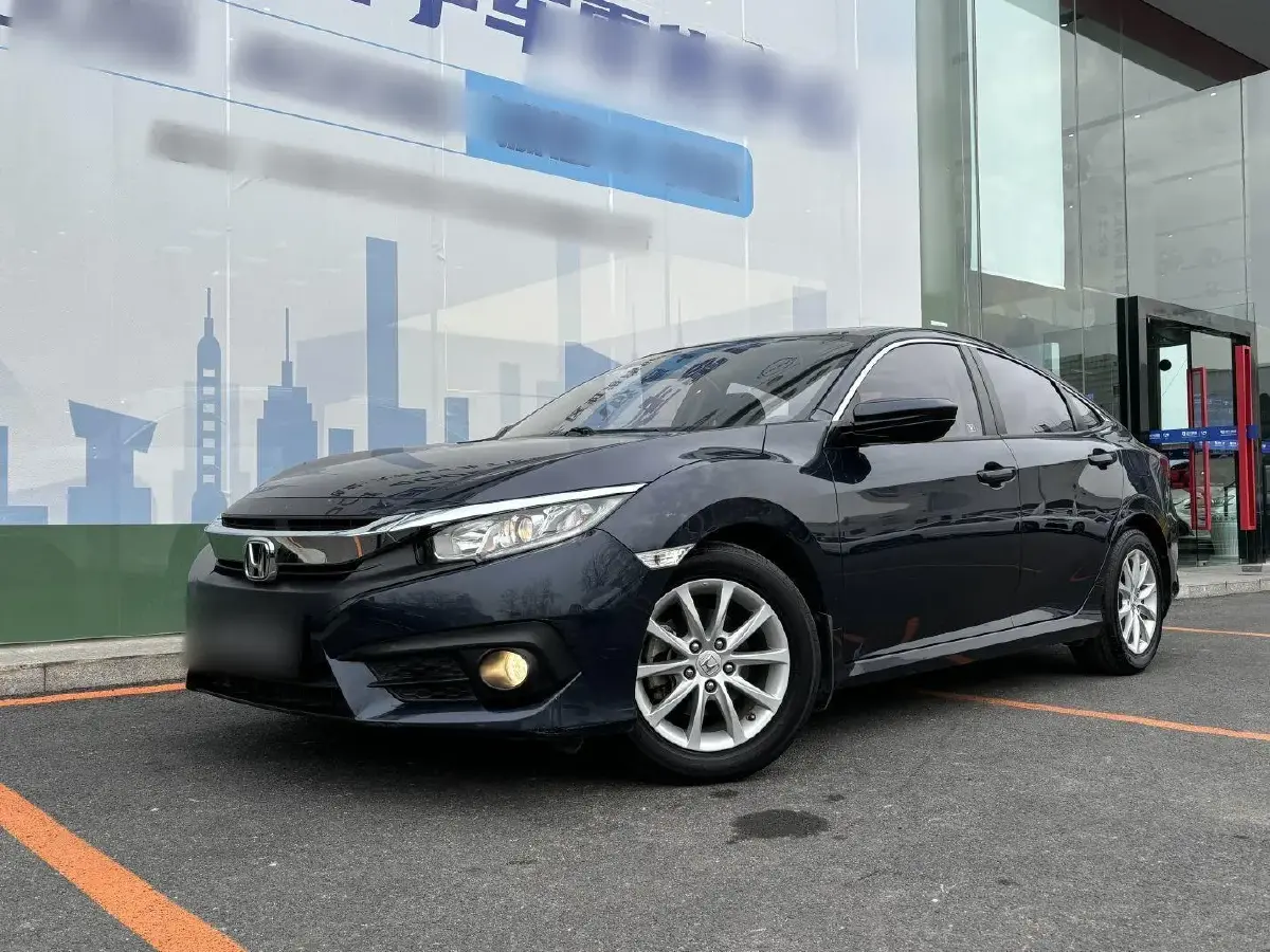 2016 Honda Civic 1.0T 125HP L3 CVT