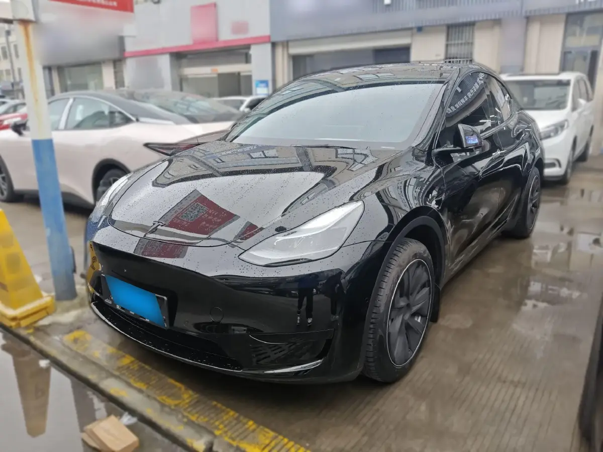 2022 Tesla Model Y BEV 60KWH