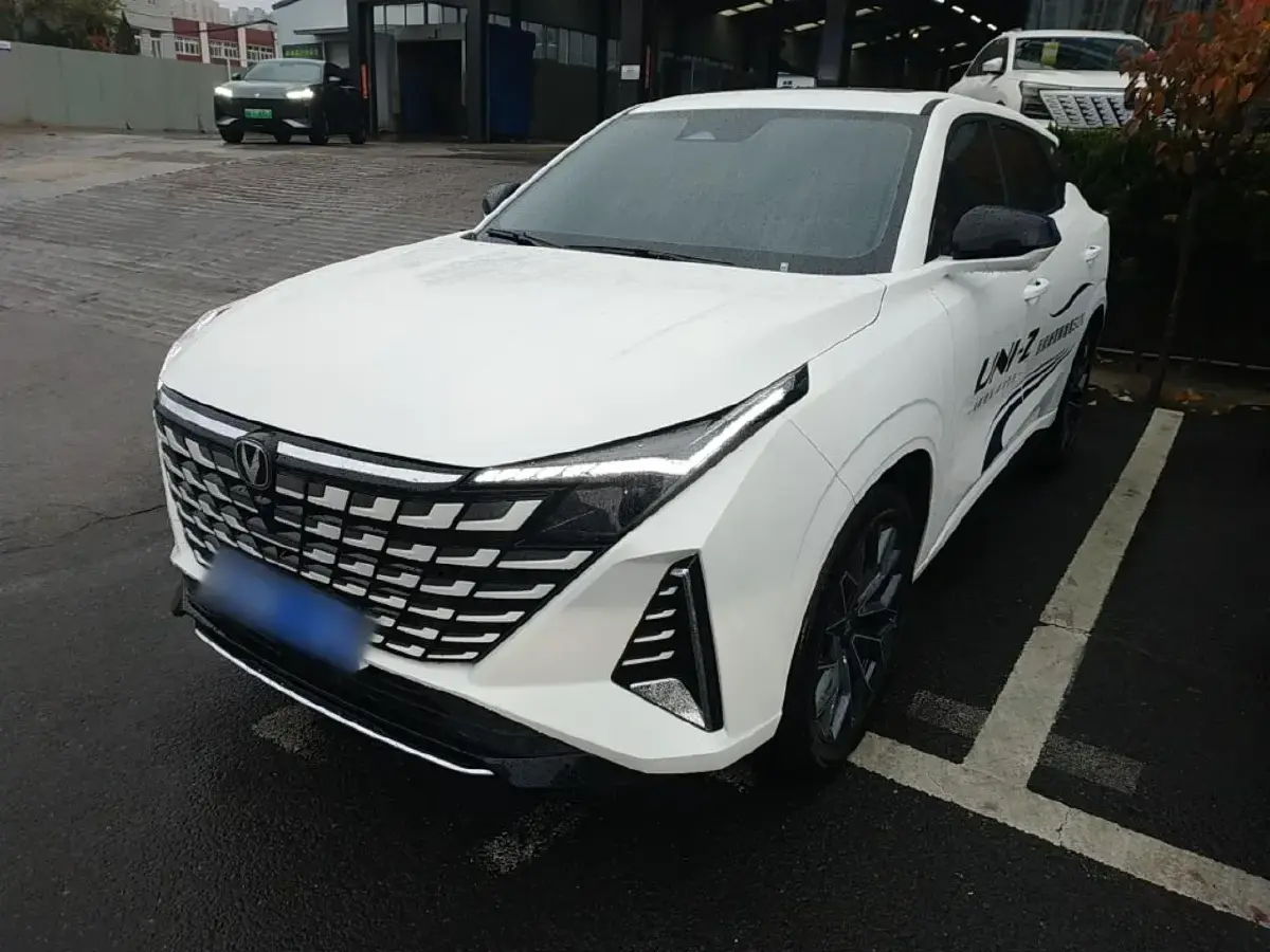 2025 ChangAn UNI-Z 1.5T 188HP L4 7DCT