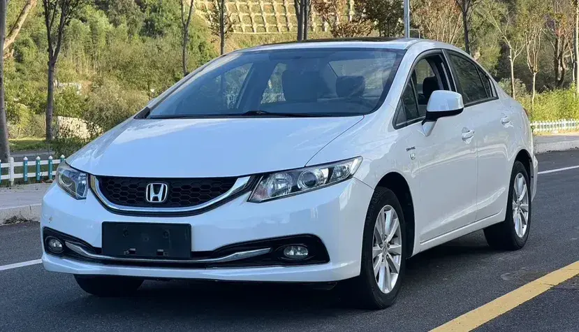 2014 Honda Civic 1.8L 141HP L4 5AT