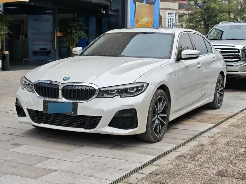 2022 BMW 3 Series 2.0T 156HP L4 8AT