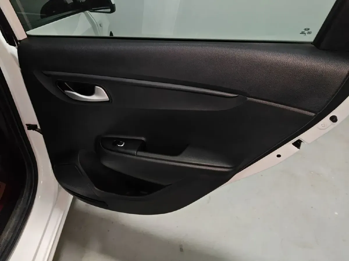 2017 Kia K2 1.4L 100HP L4 6AT,autocango,china used car exporter,china ev exporter,chinese used car exporter,chinese used ev exporter