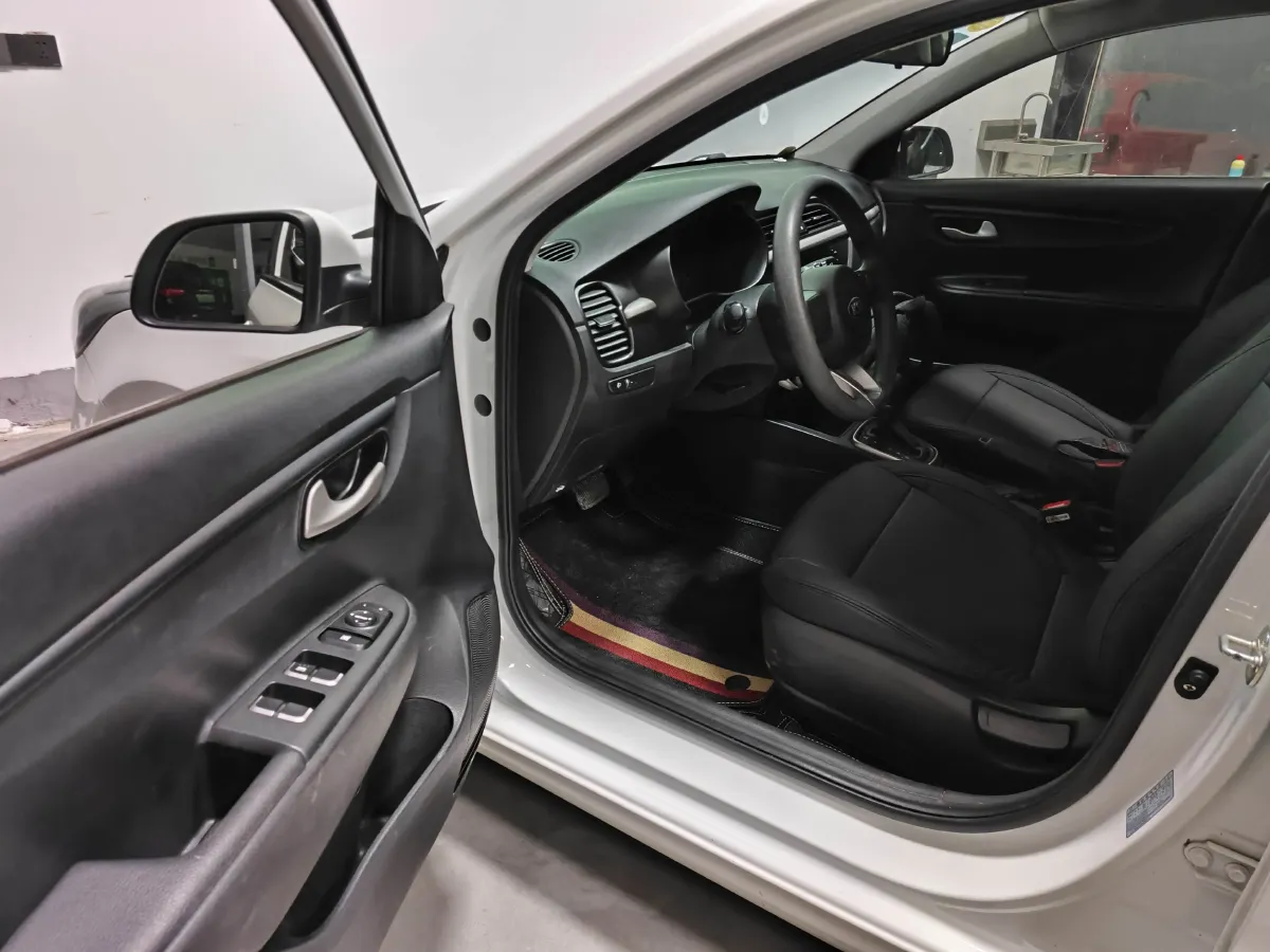 2017 Kia K2 1.4L 100HP L4 6AT,autocango,china used car exporter,china ev exporter,chinese used car exporter,chinese used ev exporter