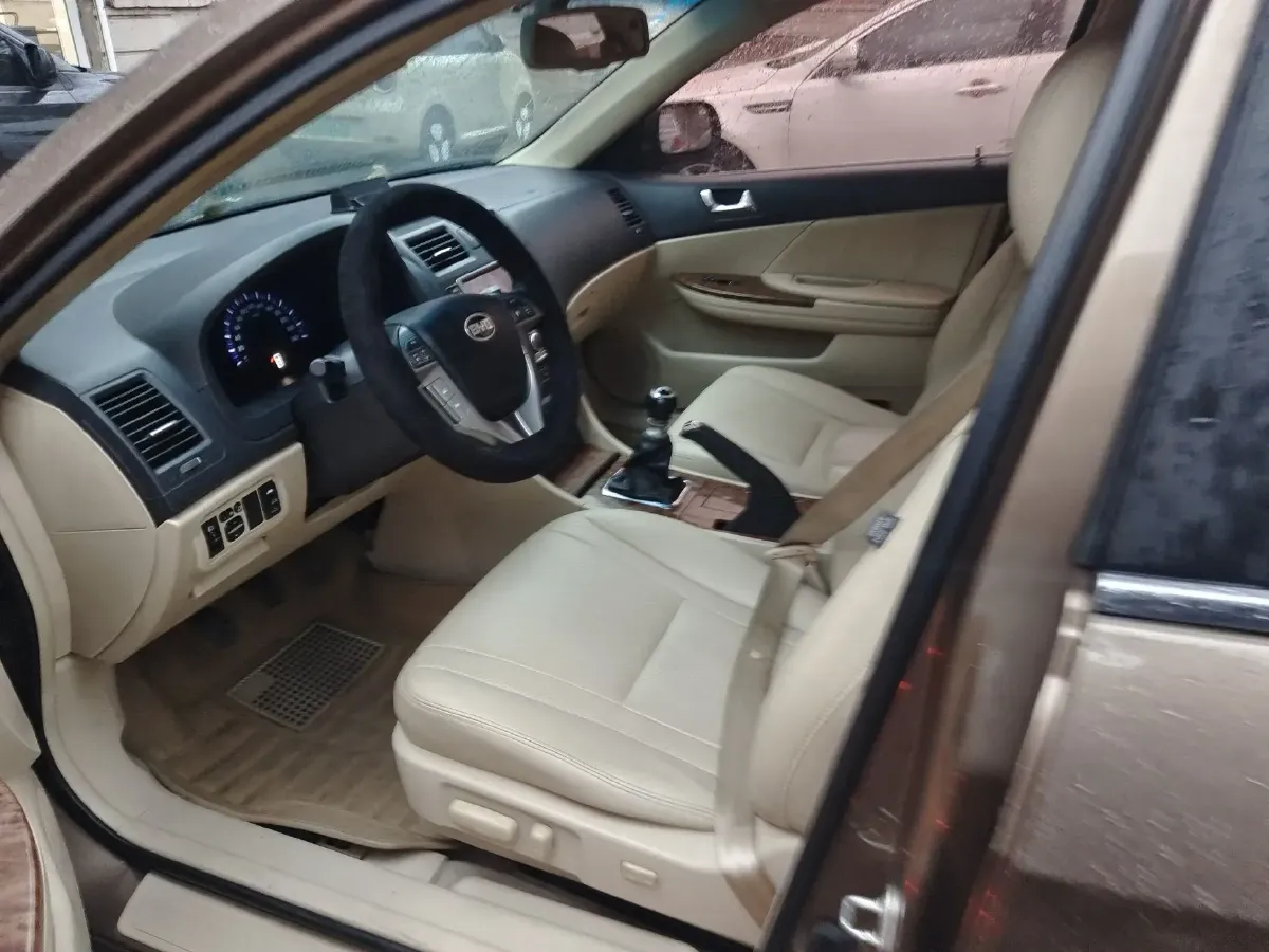 2011 BYD G6 1.5T 154HP L4 6MT,autocango,china used car exporter,china ev exporter,chinese used car exporter,chinese used ev exporter