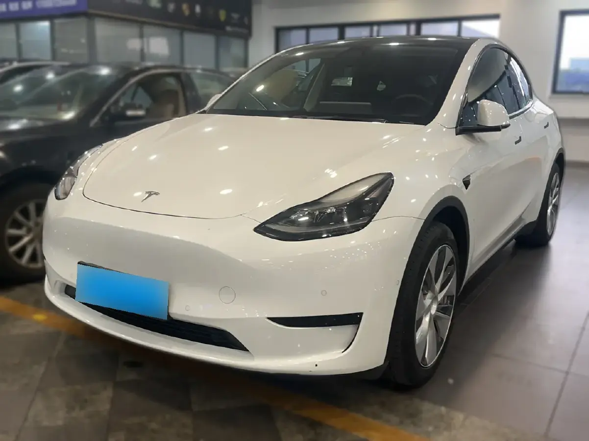 2022 Tesla Model Y BEV 60KWH