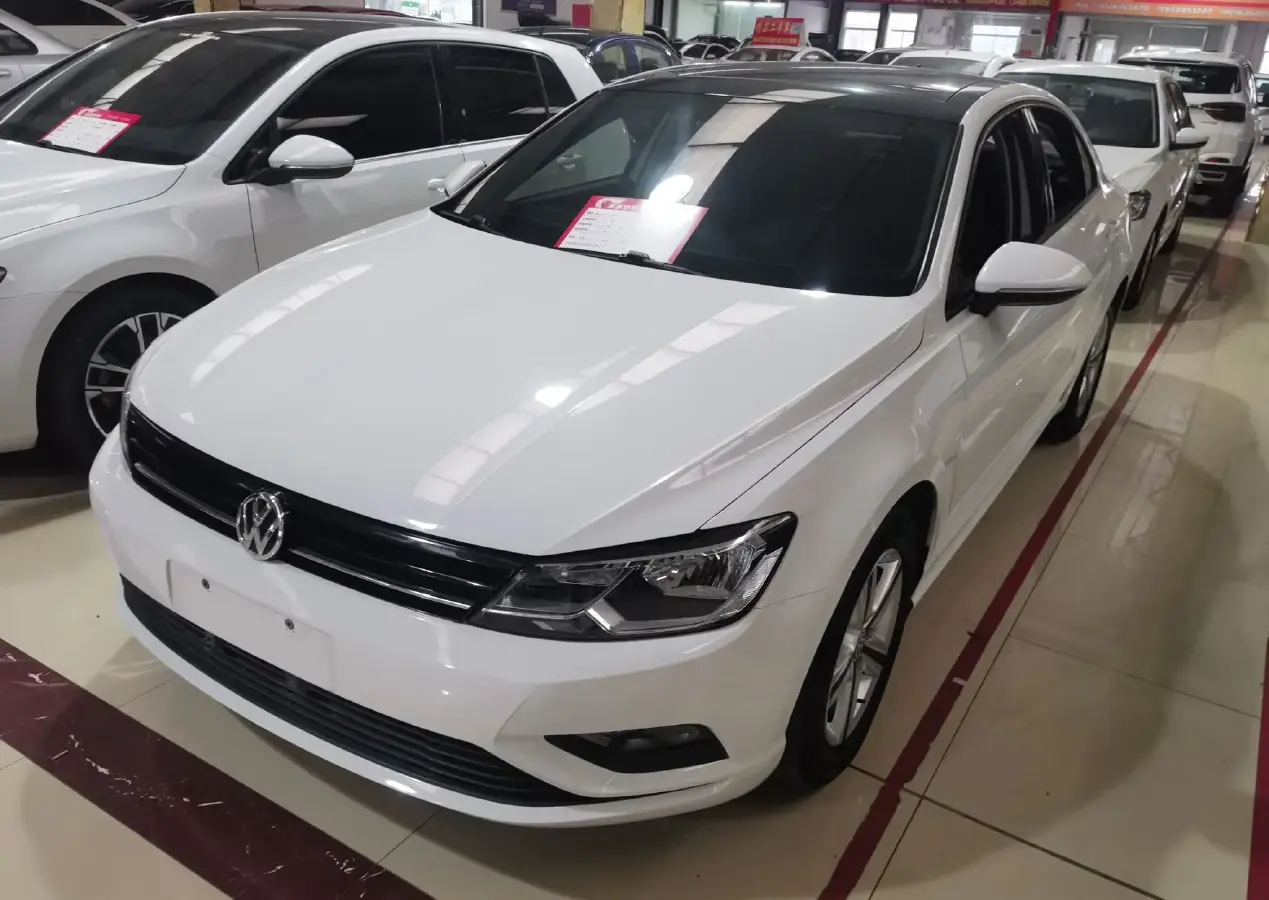 2017 Volkswagen Lamando 1.4T 131HP L4 7DCT