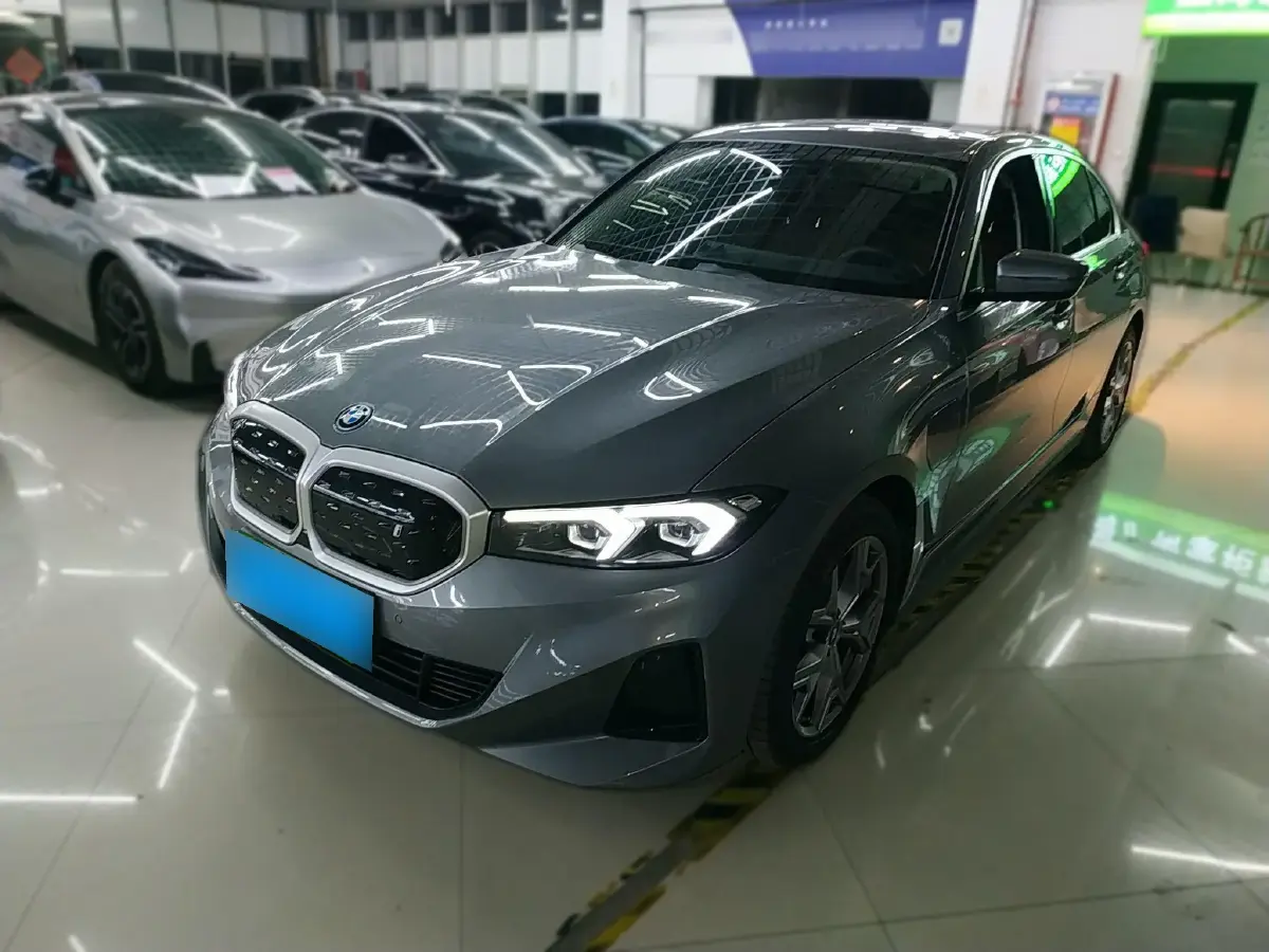 2024 BMW i3 BEV 70KWH