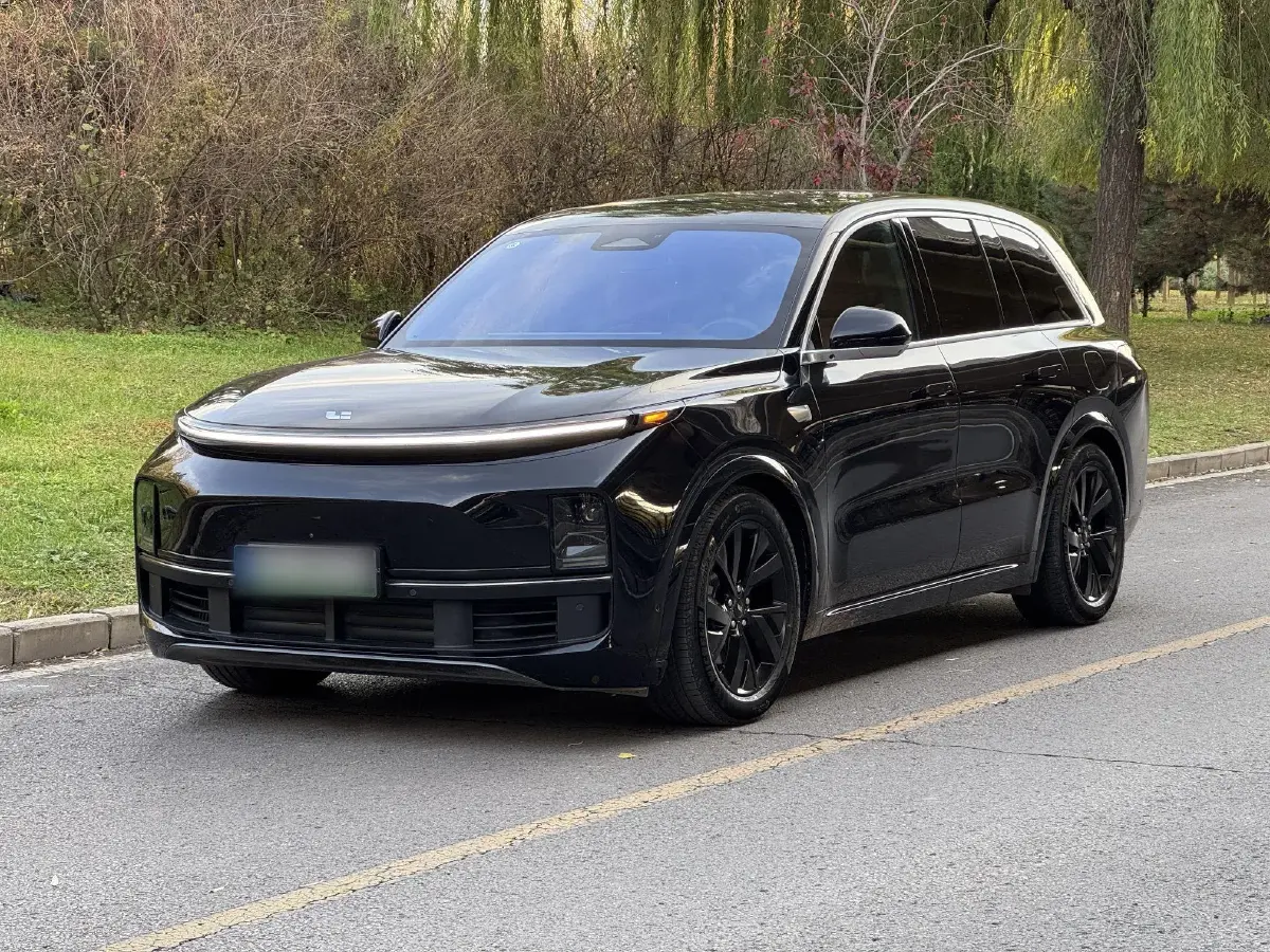 2023 Li L8 Range Extended 154HP REEV 40.9KWH