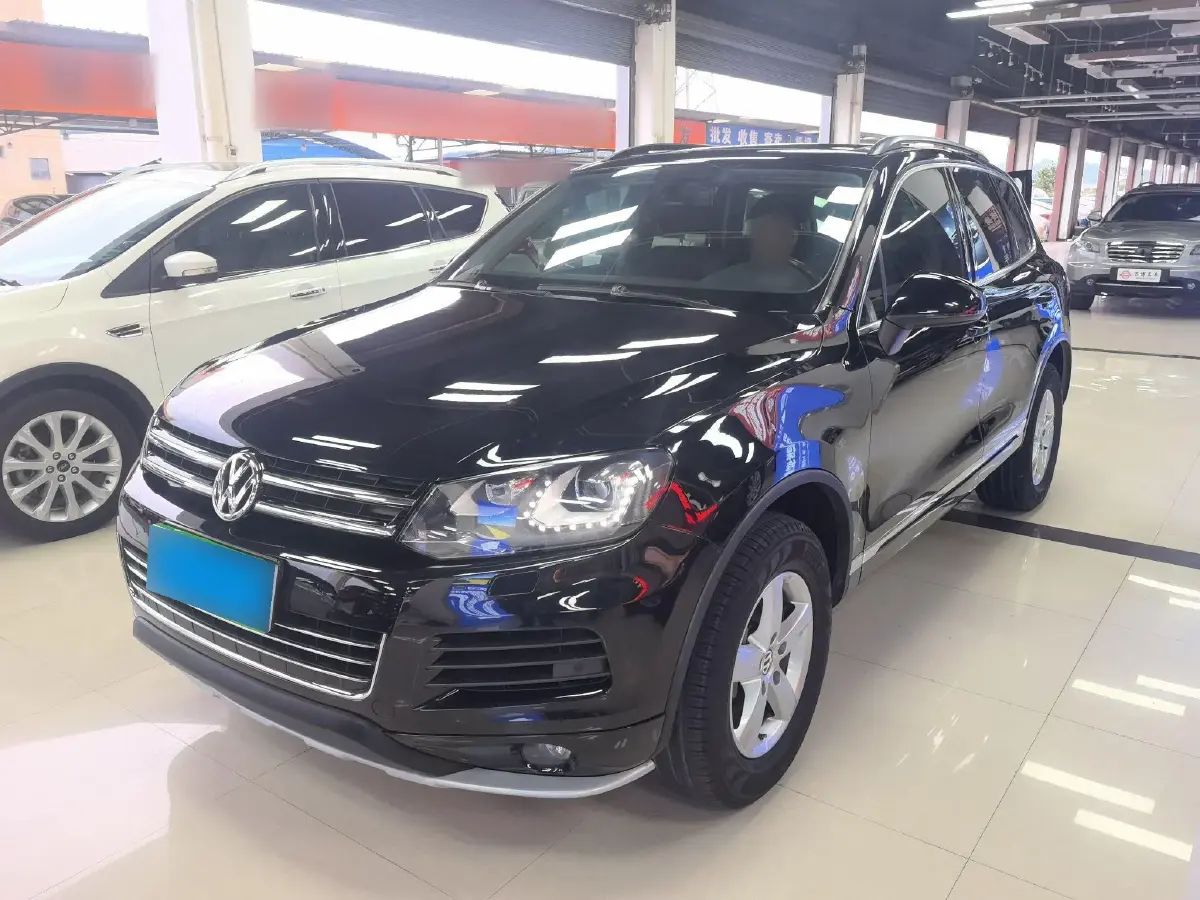2011 Volkswagen Touareg 3.0T 290HP V6 8AT