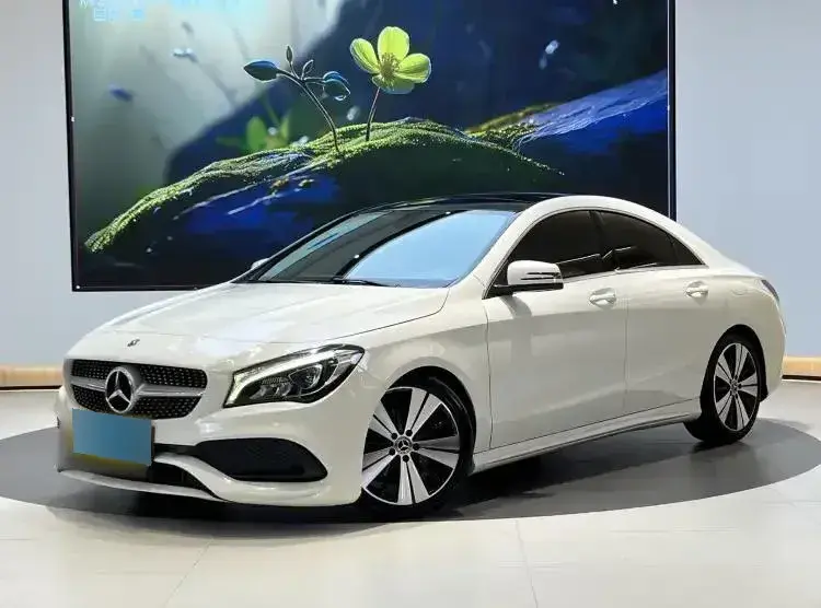 2018 Mercedes-Benz CLA Class 2.0T 184HP L4 7DCT
