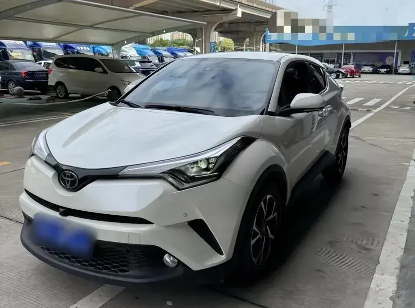 2018 Toyota C-HR 2.0L 171HP L4 CVT