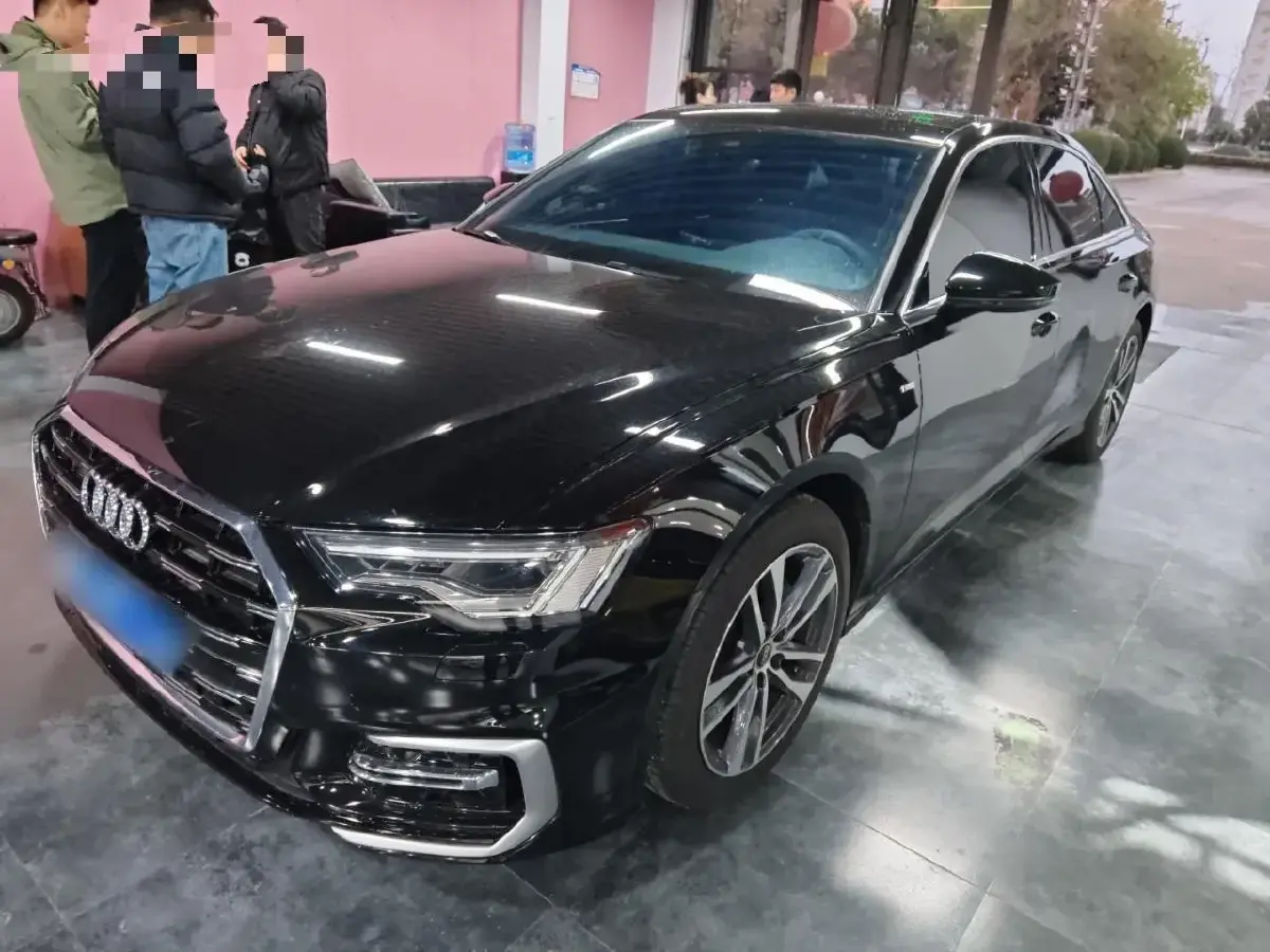 2024 Audi A6L 2.0T 190HP L4 7DCT