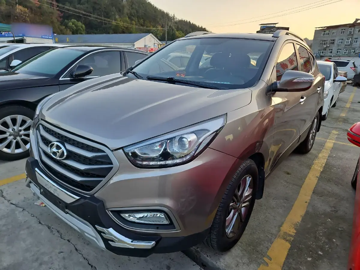 2015 Hyundai ix35 2.0L 165HP L4 6AT