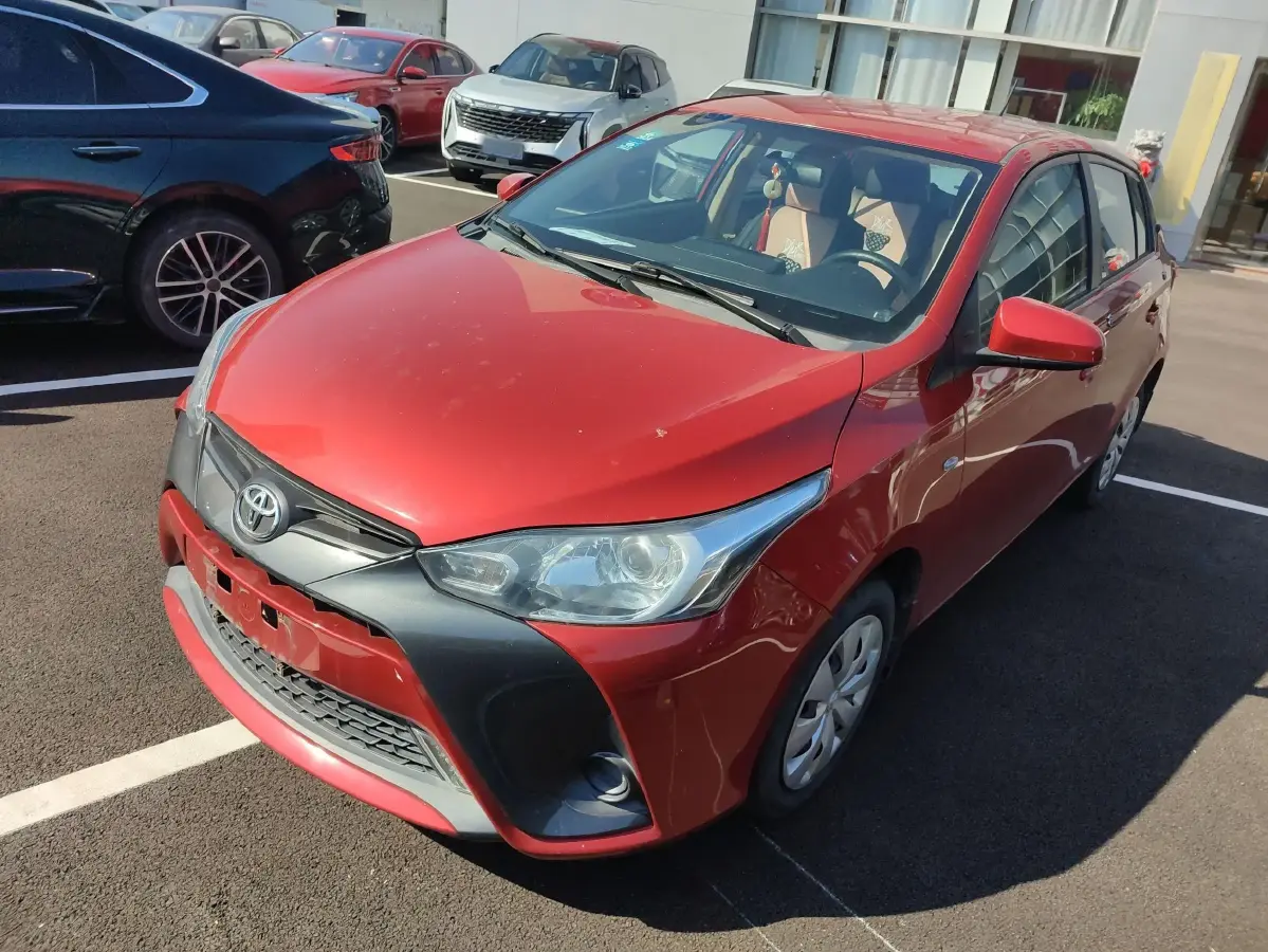2016 Toyota Yaris L 1.5L 107HP L4 CVT