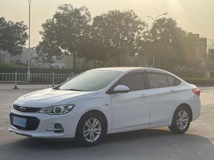 2016 Chevrolet Cavalier 1.5L 113HP L4 5MT