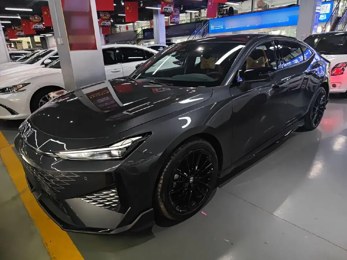 2024 ChangAn UNI-V 1.5T 188HP L4 7DCT