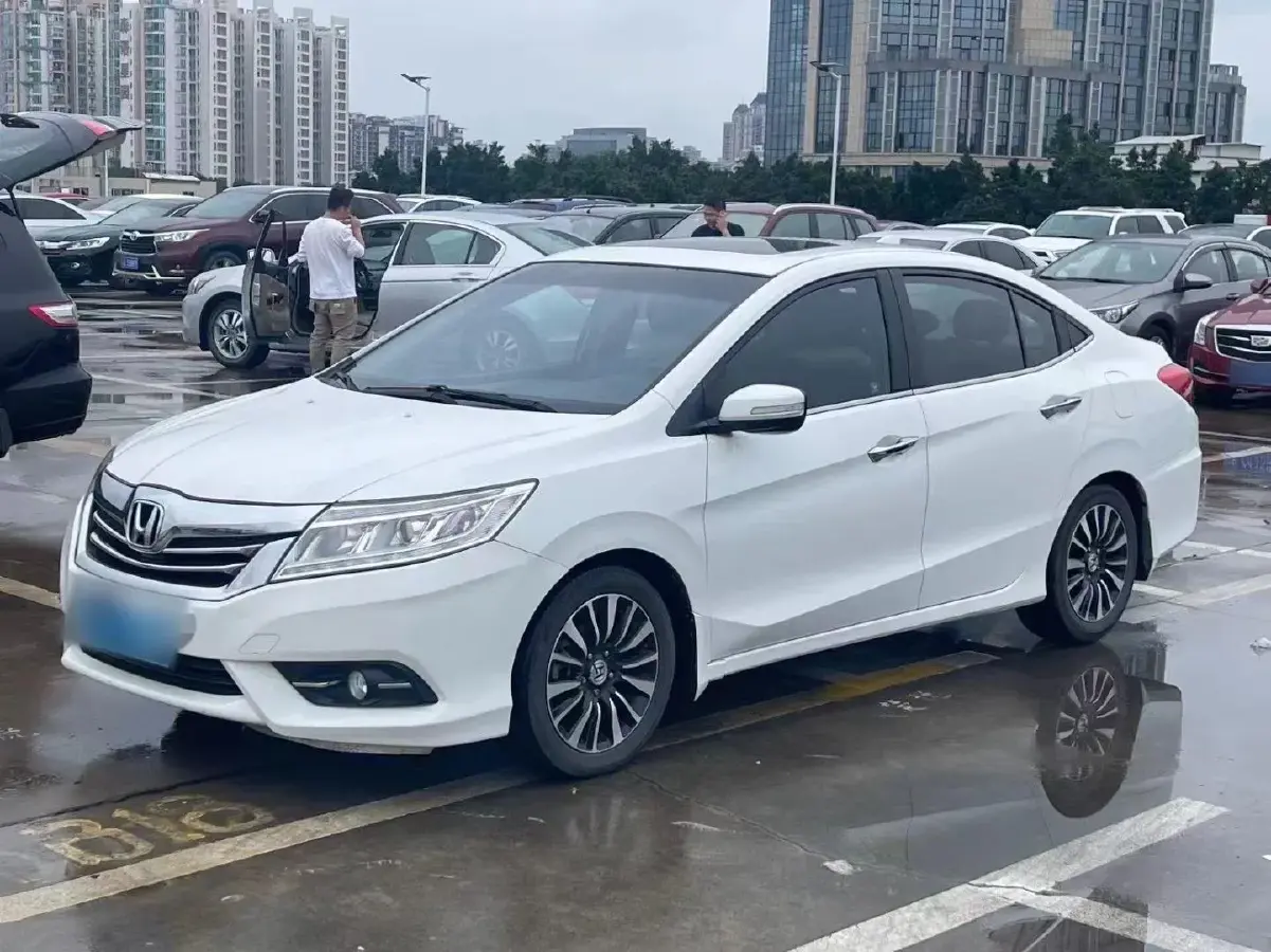 2013 Honda Crider 1.8L 139HP L4 5AT