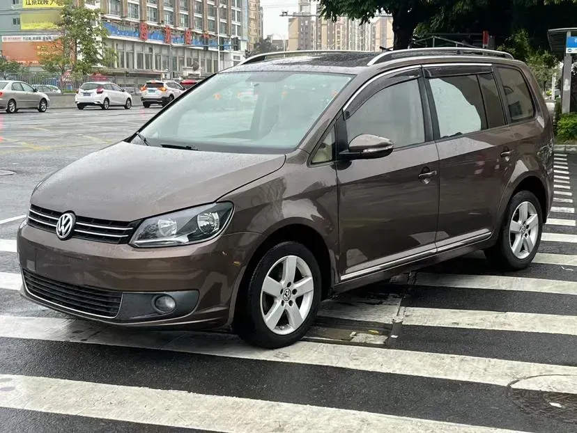 2011 Volkswagen Touran 1.4T 131HP L4 7DCT,autocango,china used car exporter,china ev exporter,chinese used car exporter,chinese used ev exporter