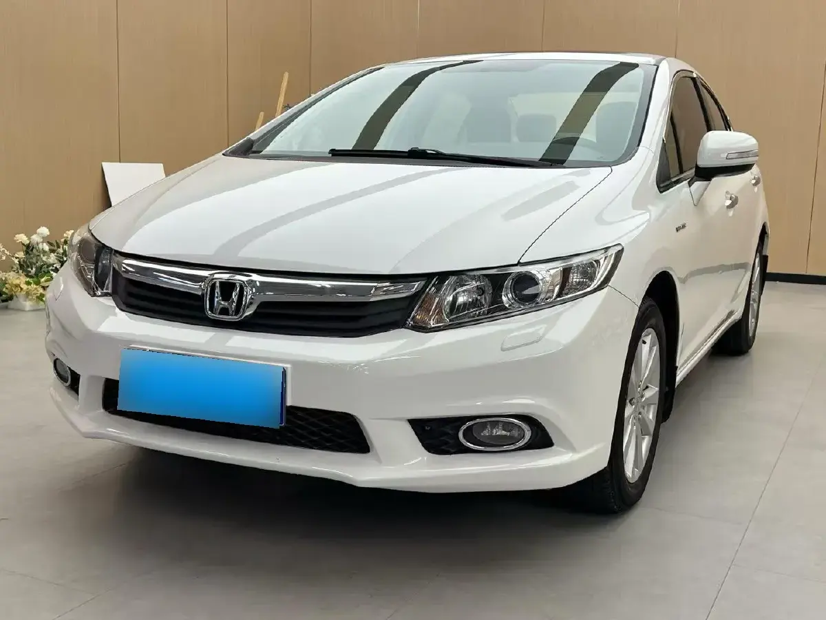 2013 Honda Civic 1.8L 141HP L4 5AT