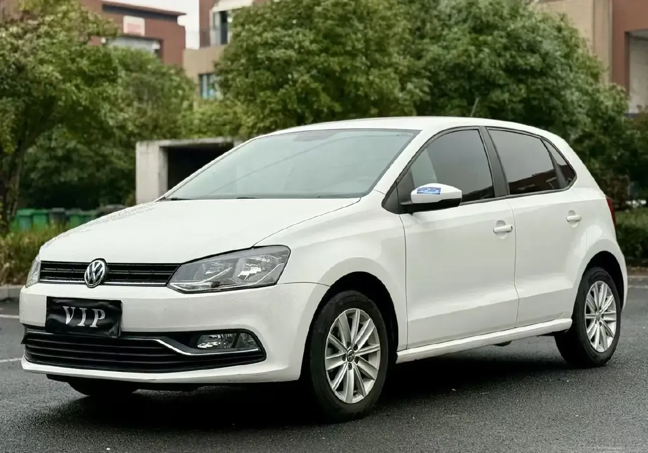 2014 Volkswagen Polo 1.6L 110HP L4 6AT