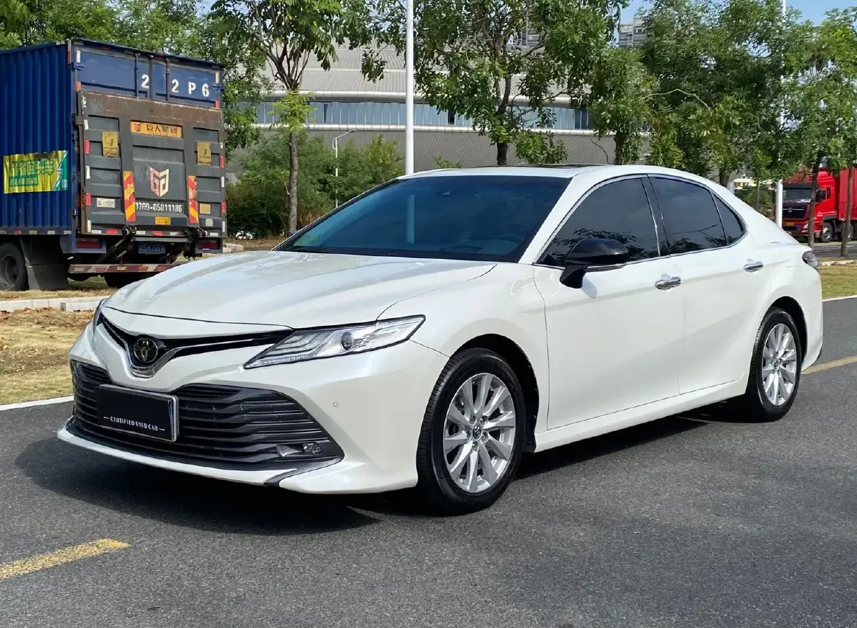 2019 Toyota Camry 2.0L 178HP L4 CVT