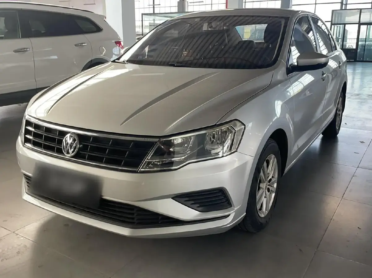 2017 Volkswagen Jetta 1.4L 90HP L4 5MT
