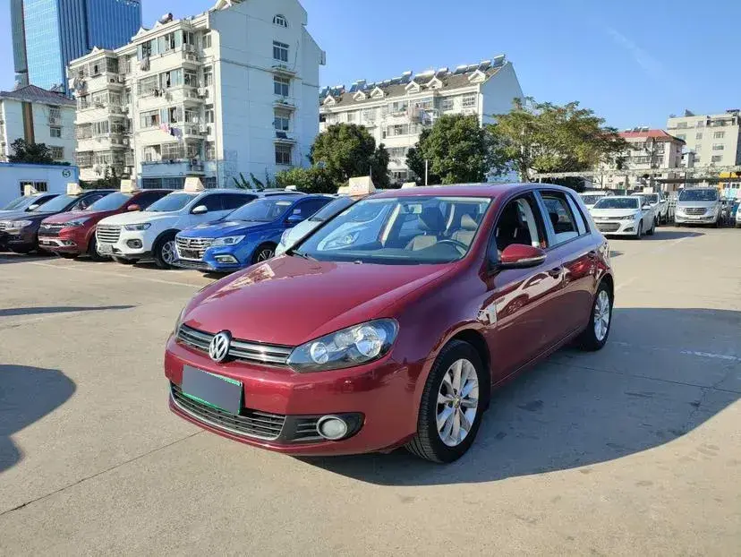 2012 Volkswagen Golf 1.6L 105HP L4 6AT