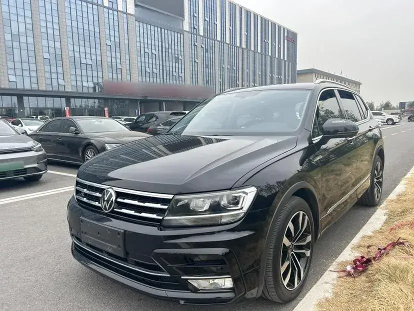 2021 Volkswagen Tiguan L 2.0T 186HP L4 7DCT